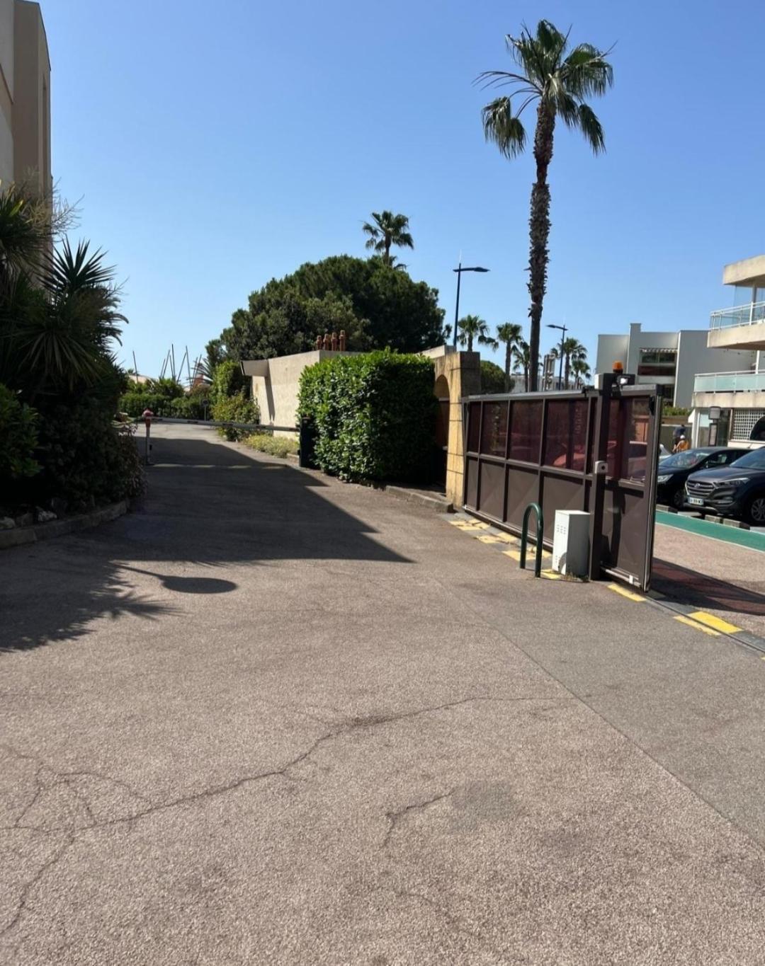 Charmant Studio Villeneuve-Loubet Eksteriør billede